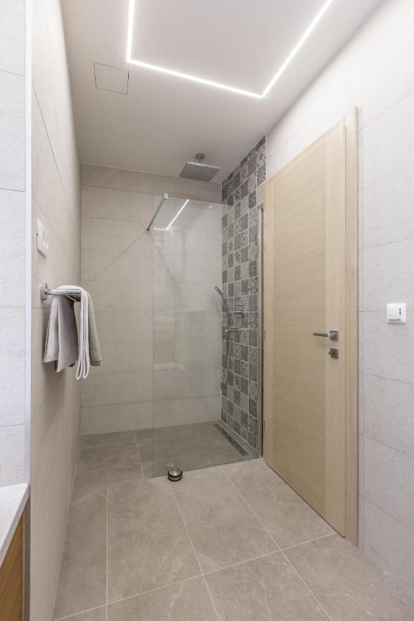 Apartment Fortuna Split Bagian luar foto